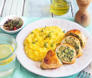 Gefüllte Tintenfische mit Safranrisotto