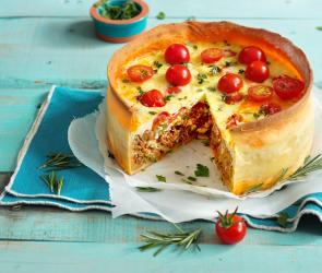 Saftiger Hackfleischkuchen im Cookit