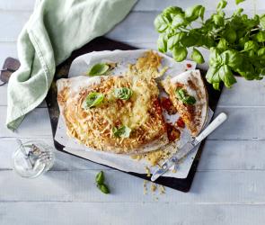 Calzone mit Schinken und Pilzen