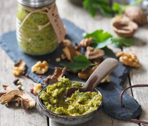 Steinpilz-Walnuss-Pesto