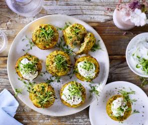 Low Carb Gemüsemuffins mit Kresse-Dip