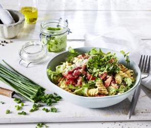 Schneller Nudelsalat mit Bacon