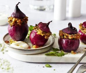 Gefüllte Zwiebeln mit Hirse