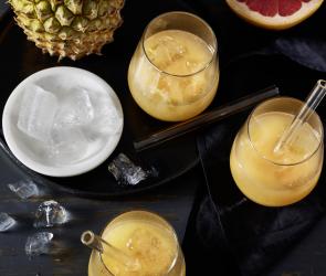 Grapefruit-Ananas-Drink