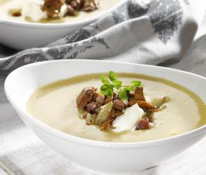 Kartoffelsuppe mit Pfifferlingen