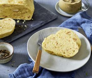 Gedämpfter böhmischer Knödel