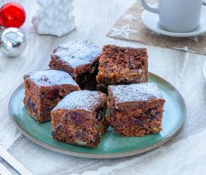 Schokoladiger Weihnachtskuchen