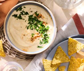 Käsesauce mit Nachos