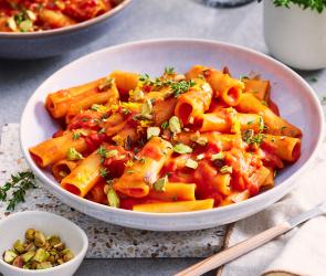 One-Pot-Pasta mit Orangen-Sauce