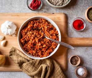Würziges Sonnenblumen-Topping