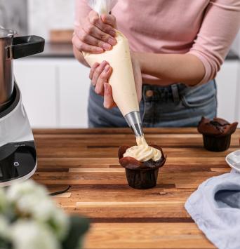 Backen mit dem Cookit - Muffin mit Buttercreme verzieren