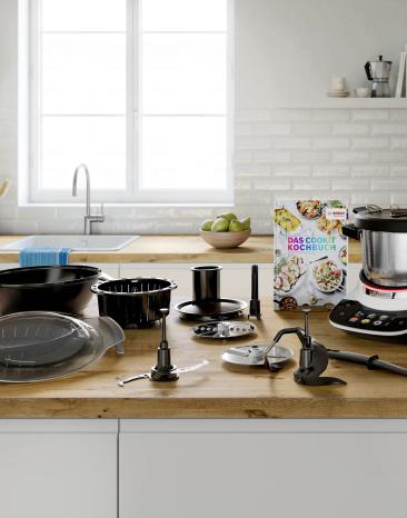 Cookit mit all seinem Zubehör in einer Küche