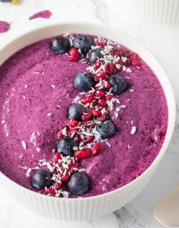 Blaubeer-Smoothie-Bowl Blaubeer-Smoothie-Bowl