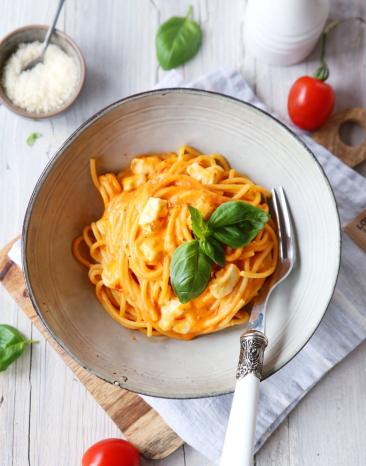 Spaghetti Tomate-Mozzarella Spaghetti Tomate-Mozzarella