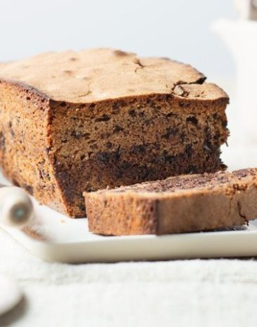 Einfacher Rührkuchen mit Schokostückchen