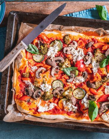 Bunte Familien-Pizza