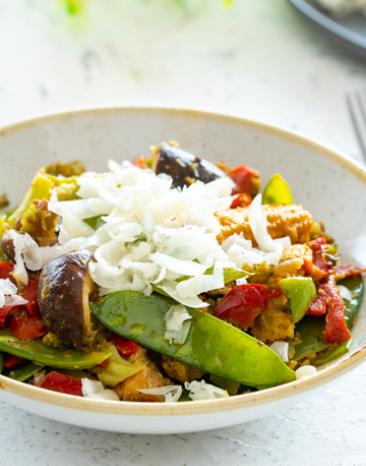 Gemüsepfanne mit Pecorino