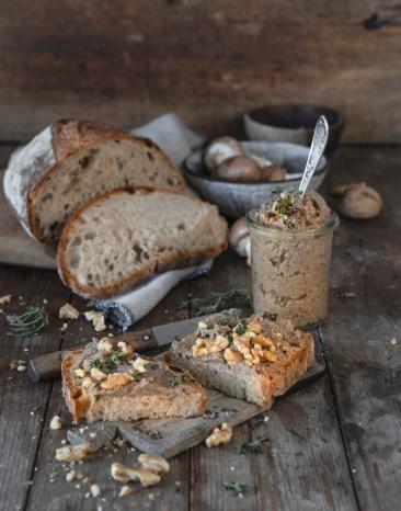 Walnuss-Champignonaufstrich