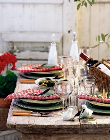 Tischgedeck: italienisch, rustikale, rot 