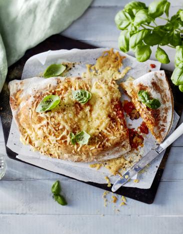 Calzone mit Schinken und Pilzen