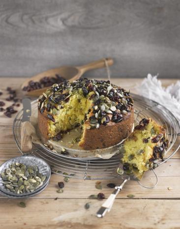 Kürbiskuchen mit Cranberrys