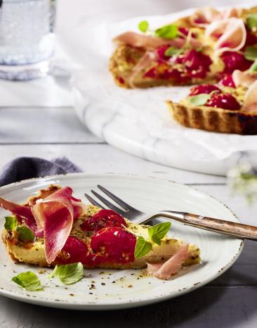 Tomaten-Quiche mit Parmaschinken
