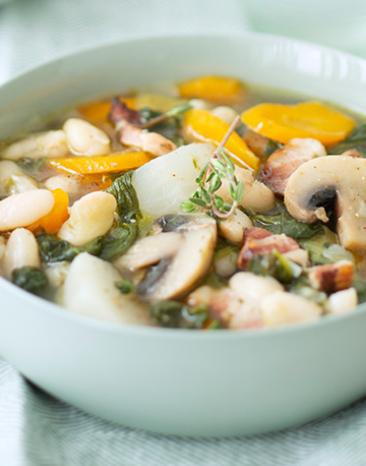 Weiße-Bohnen-Suppe mit Speck