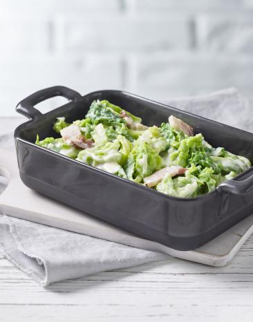 Rahmwirsing in einer Auflaufform.