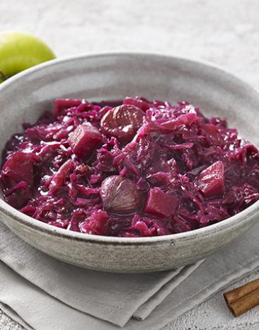 Rotkohl in einem Schälchen.