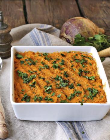 Süßkartoffel-Steckrüben-Auflauf