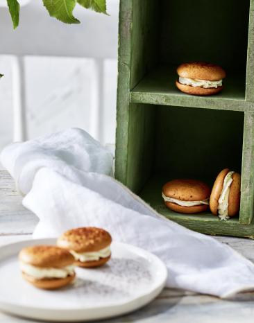 Café-Latte-Macarons