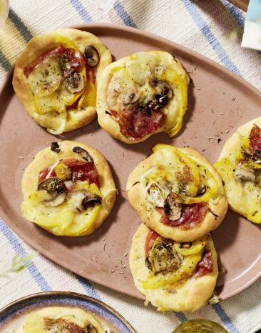 Mini-Salami-Pizzen