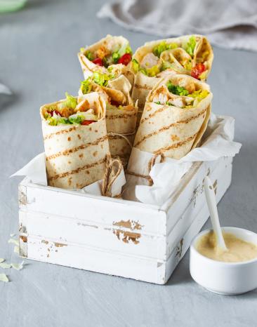 Sommerliche Wraps mit Hähnchen Sommerliche Wraps mit Hähnchen