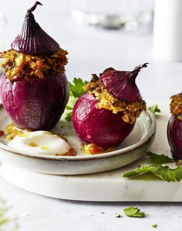 Gefüllte Zwiebeln mit Hirse