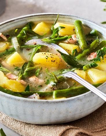 Schnibbelbohnen, ein deutscher Klassiker mit grünen Bohnen.