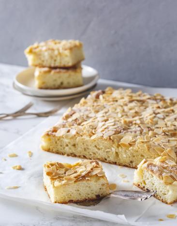 Butterkuchen mit Hefeteig