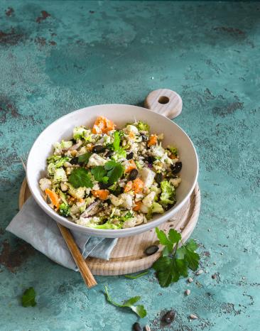 Blumenkohl-Brokkoli-Salat mit Zitronendressing