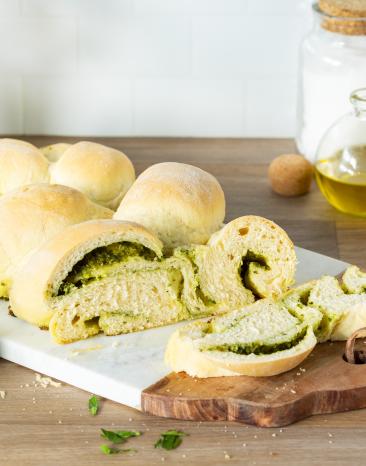 Hefezopf mit Bärlauch