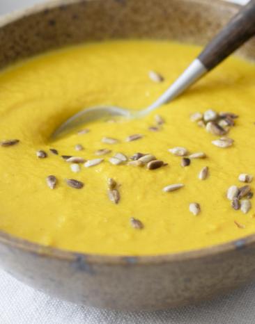 Schnelle Karottencremesuppe mit Ingwer.