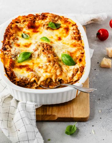 Lasagne Bolognese in Auflaufform