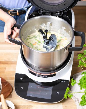 Gemüseeintopf im Cookit mit 3D-Rührer. Gemüseeintopf im Cookit mit 3D-Rührer.