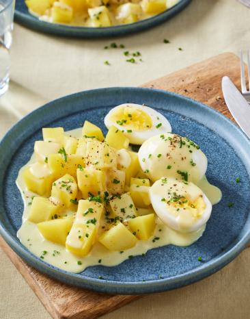 Eier in Cuurysauce mit Kartoffeln