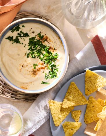 Käsesauce mit Nachos