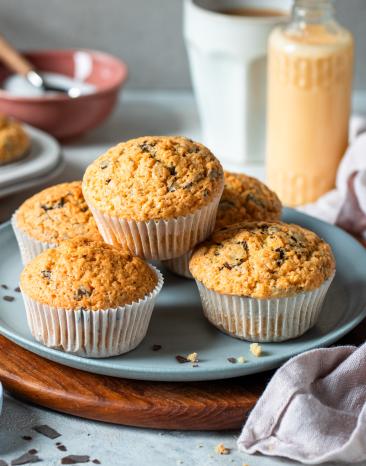 Eierlikör-Muffins in Papierförmchen
