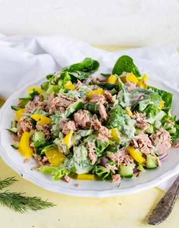Highprotein Thunfischsalat auf einem Teller