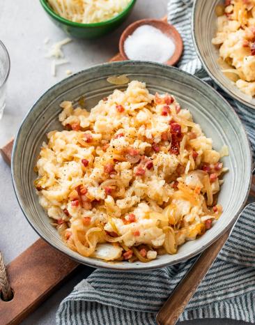 Käsespätzle mit Speck