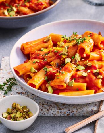 One-Pot-Pasta mit Orangen-Sauce