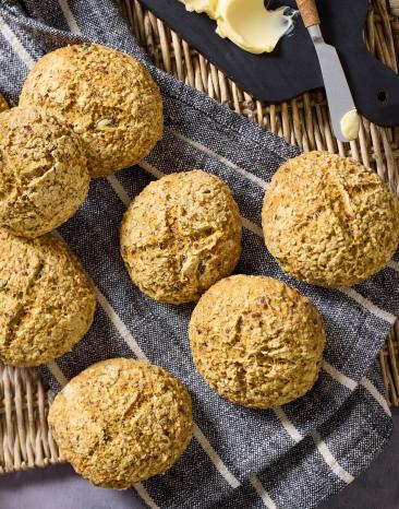 Glutenfreie Karotten-Hafer-Brötchen