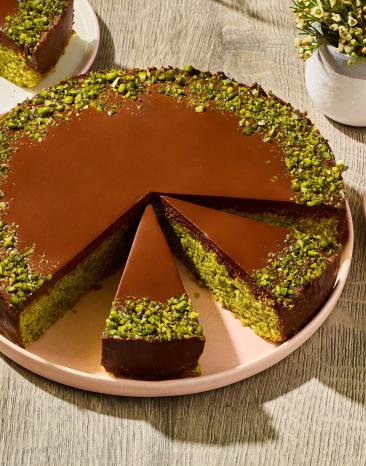 Pistazienkuchen mit Schokoladen-Ganache